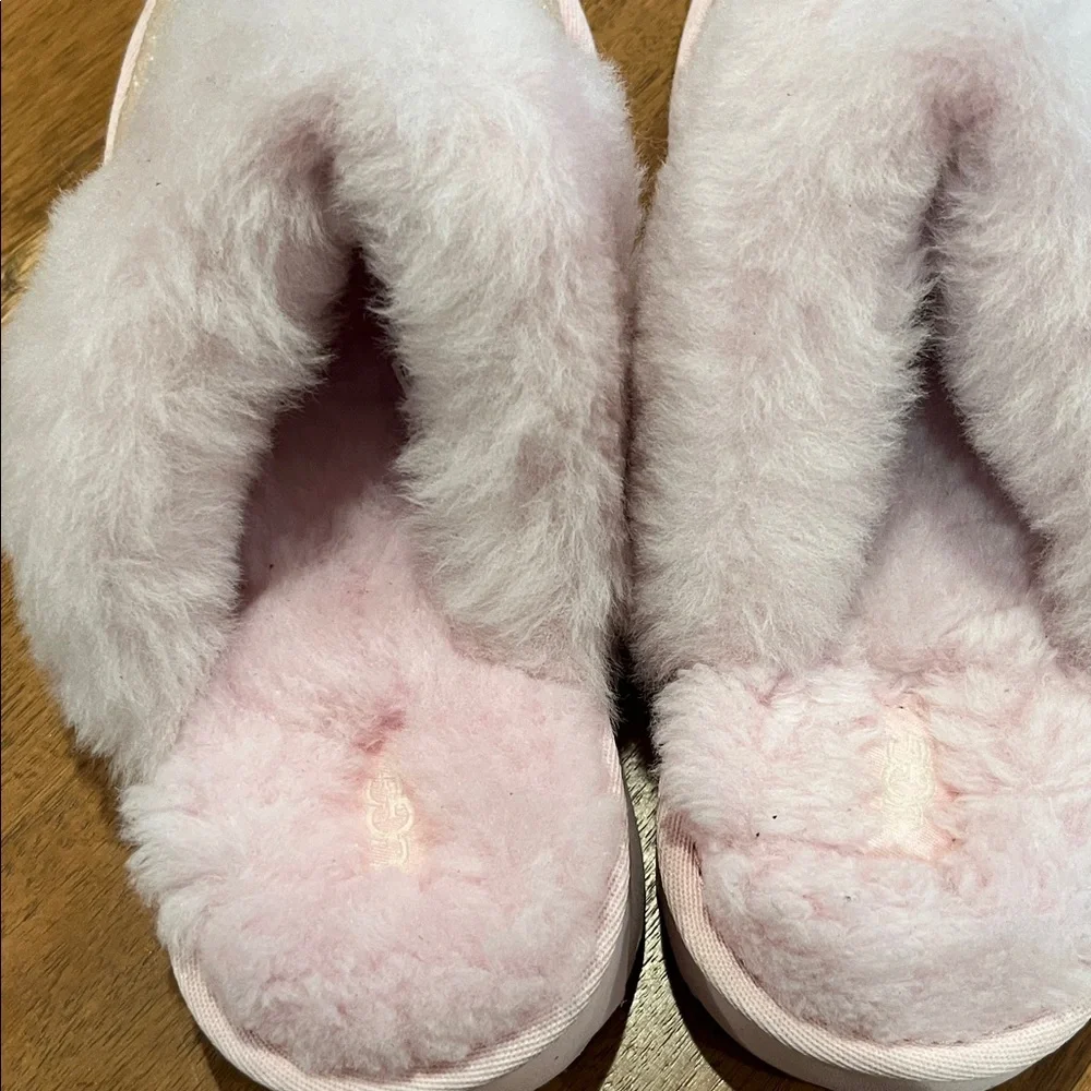 UGG Pink Fluffy Slippers with Glitter - Picture 3 of 7
